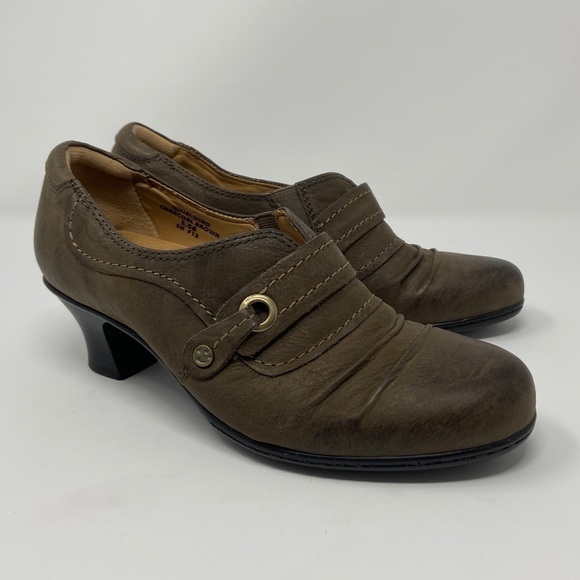 Earth Whirlwind Leather Slip-On Ruched Heel Shoes - Picture 1 of 8